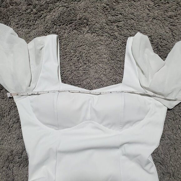 NWT Halara Puff SLeeve Square Neck Snap Bodysuit in White - XS - Picture 6 of 8